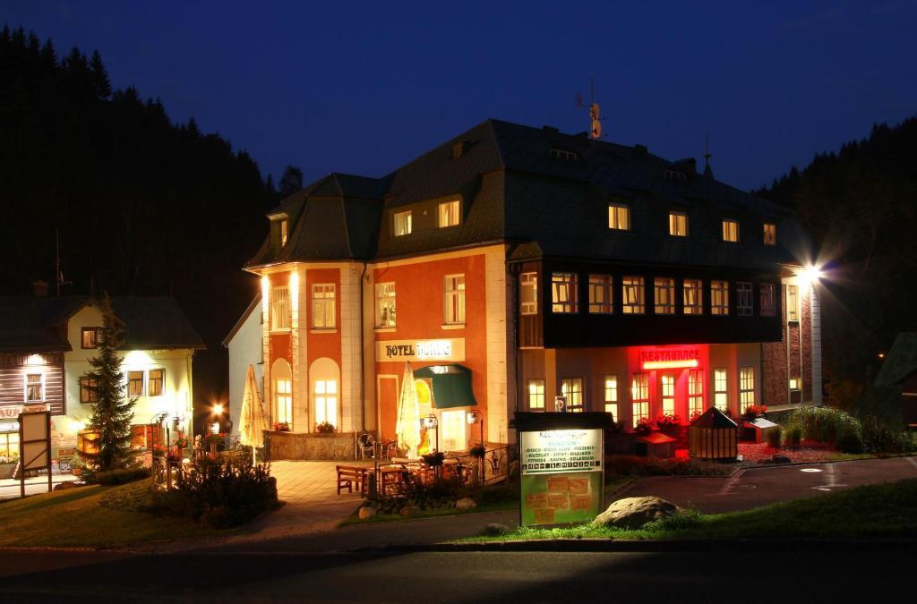 Hořec